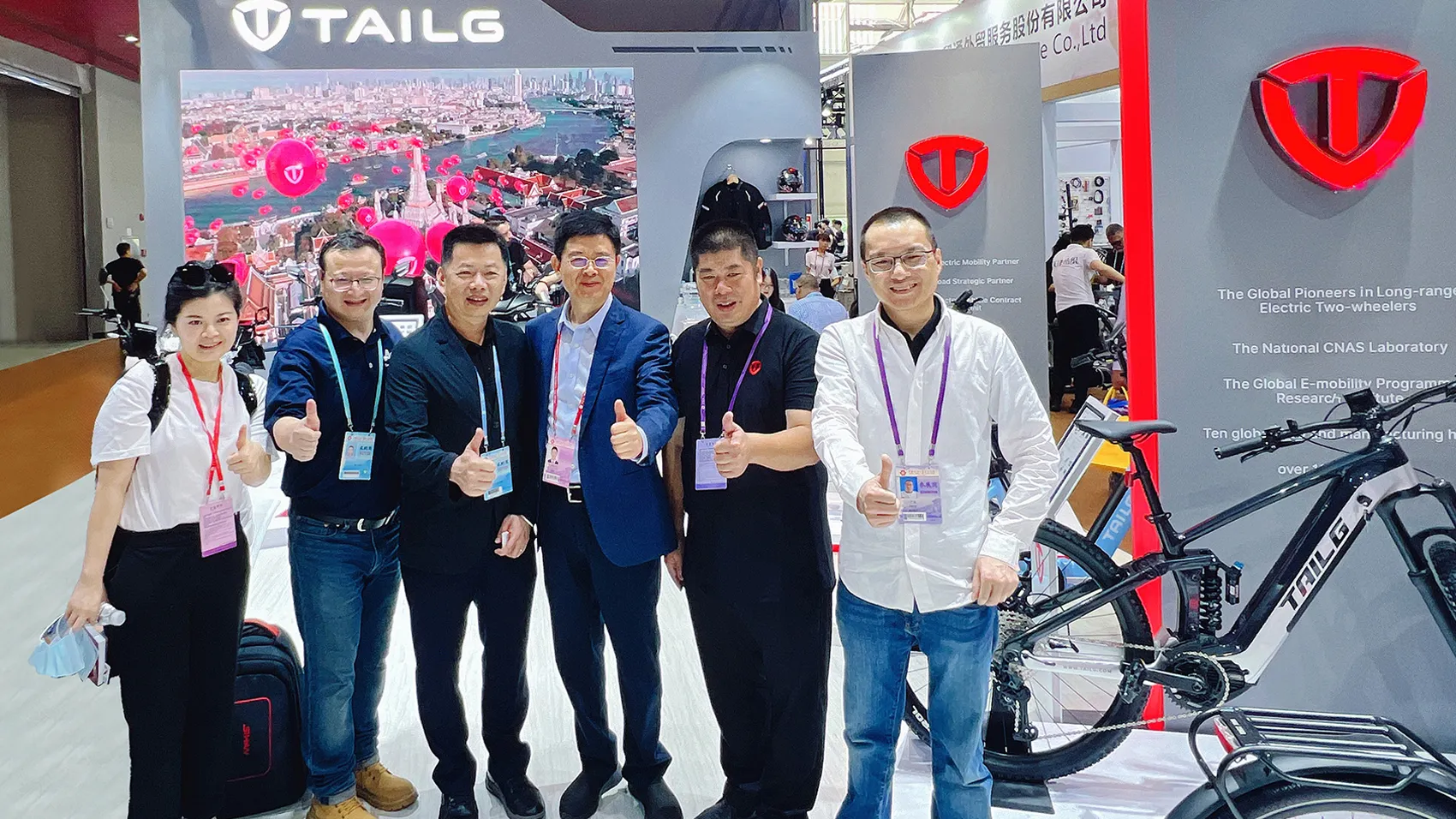 5d62914a8aee459f3294ddbc9f7dd048